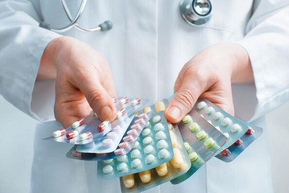 pinipili ng doktor ang mga antibiotic para sa prostatitis