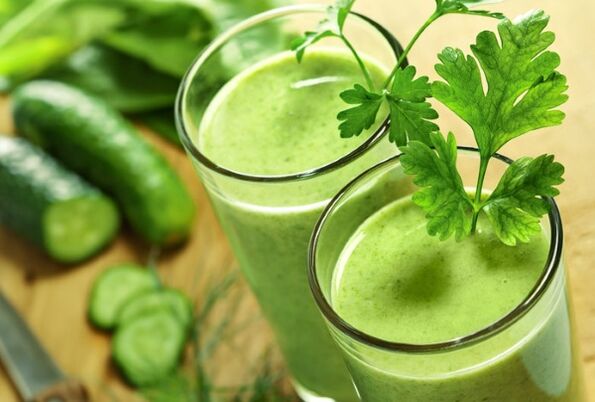 Ang cucumber-asparagus juice ay tumutulong sa mga lalaking may prostatitis at prostate adenoma